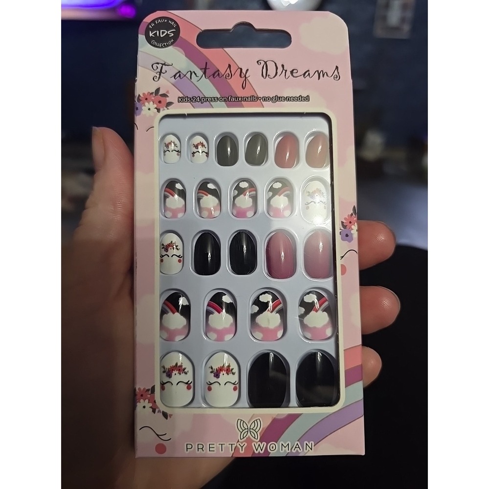 Pretty Woman Press-On‎ Nails Fantasy Dreams Kids / Small